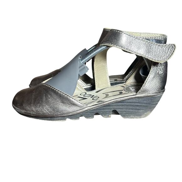 Fly London Piat Sandal sz 37 US 6.5 platform Wedge heel silver metallic leather - Picture 6 of 13